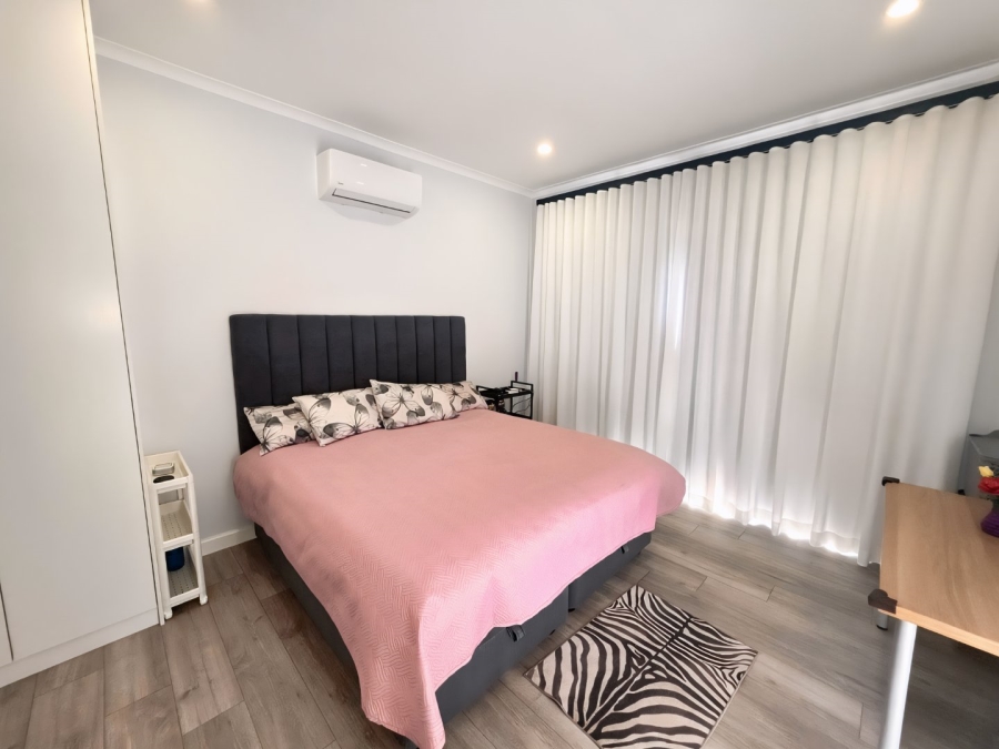 4 Bedroom Property for Sale in Sandown Western Cape